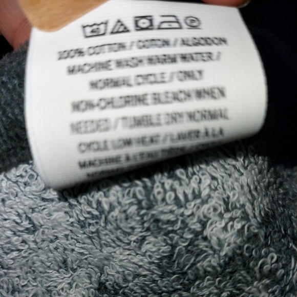 PINK Beach towel NIP - Picture 5 of 7